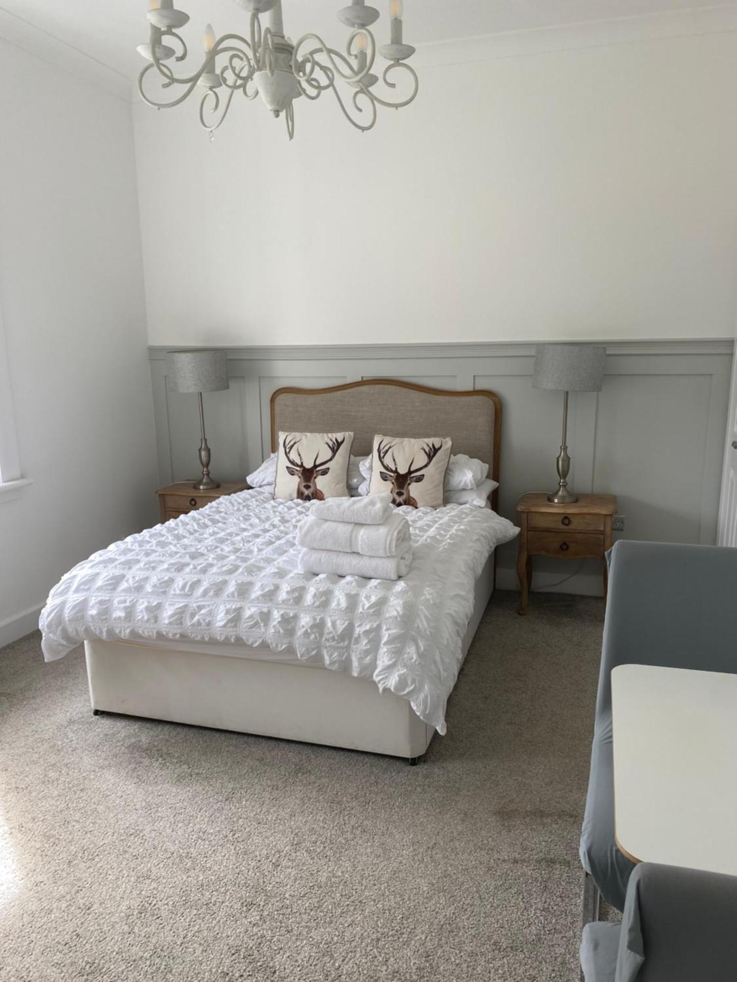 Giffnock Rooms Экстерьер фото